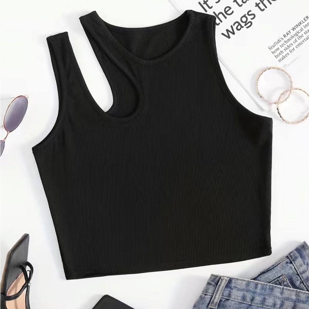Nwt black Asymmetrical tank top